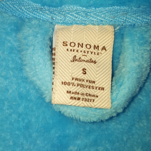 Bathrobe - Picture 7 of 12